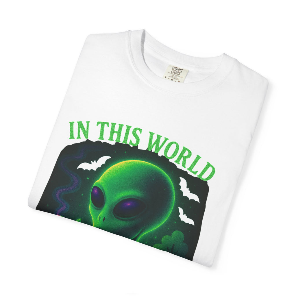 Quirky Alien Graphic T-Shirt - Unisex Tee, Casual Wear, Gifts for Sci-Fi Fans, Unique Statement Shirt, Everyday Comfort