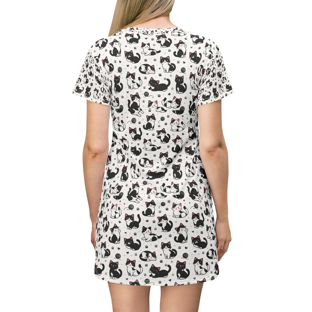 Cat Pattern T-Shirt Sleep Dress — Black & White Cat