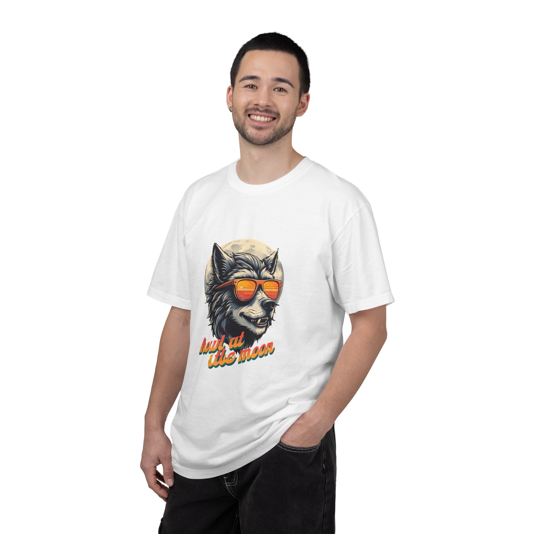 Howl at the Moon Graphic Tee, Unisex T-Shirt for Wolf Lovers, Cool Summer Style, Perfect Birthday Gift, Funky Retro Apparel