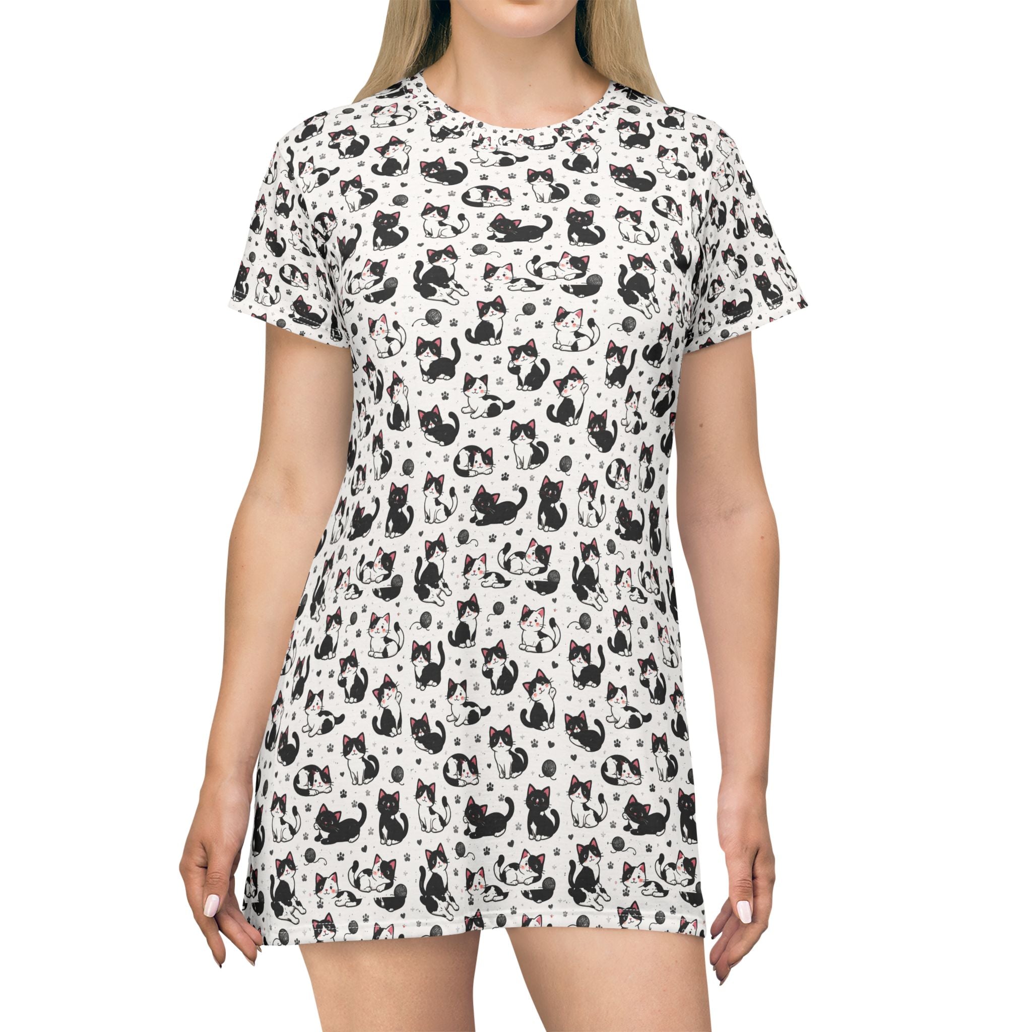 Cat Pattern T-Shirt Sleep Dress — Black & White Cat